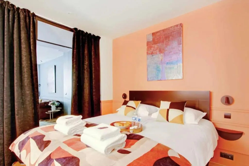 V Vast Apartment, Steps From Place Des Vosges Ac Paris Apartment