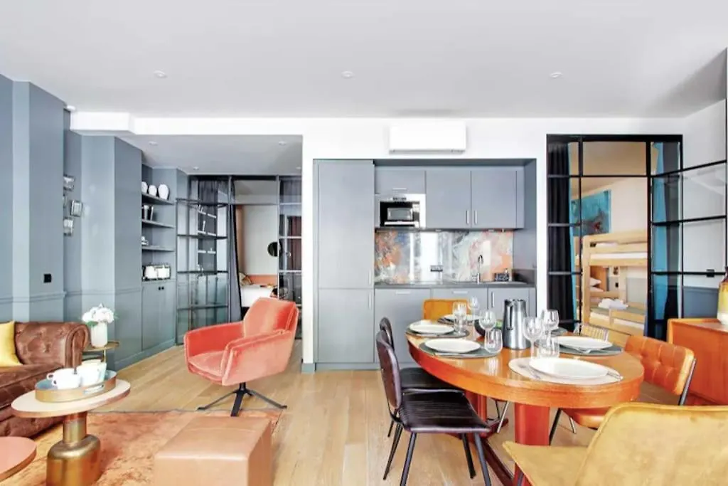 V Vast Apartment, Steps From Place Des Vosges Ac Paryż 0*,